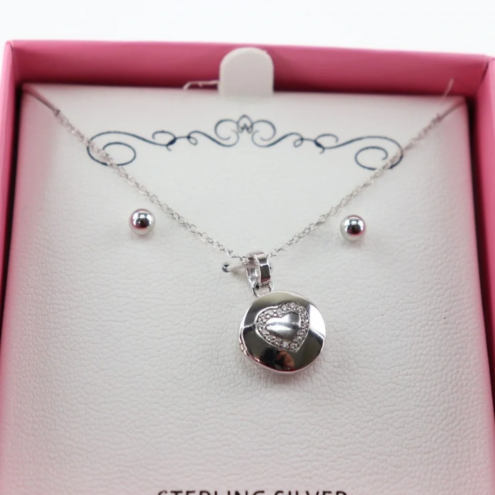 N/A macy genuine